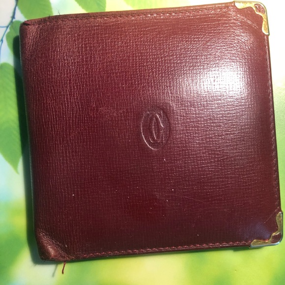 Cartier wallet authentic slightly used - Picture 2 of 8